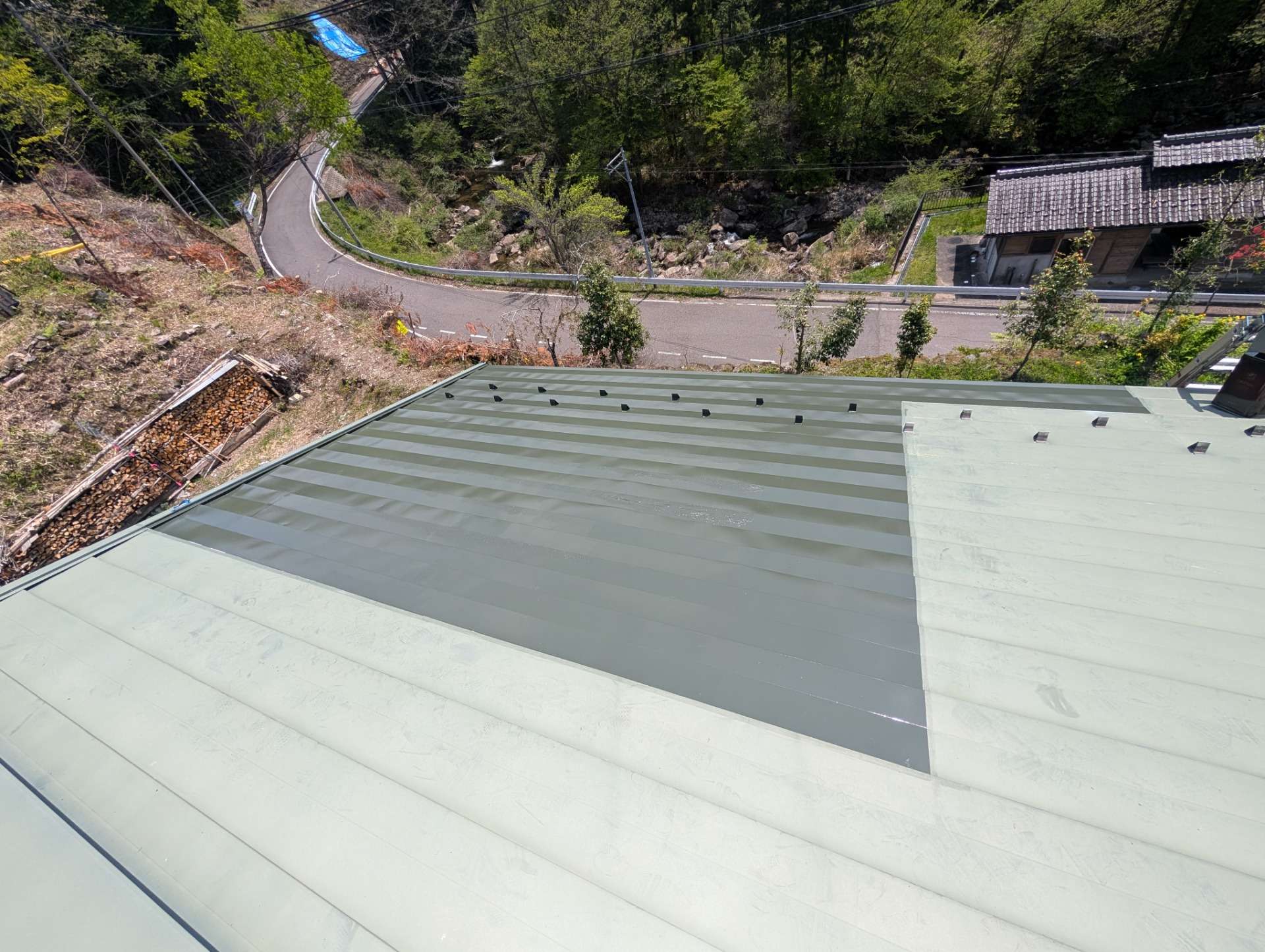 加茂郡東白川村にて屋根修繕工事