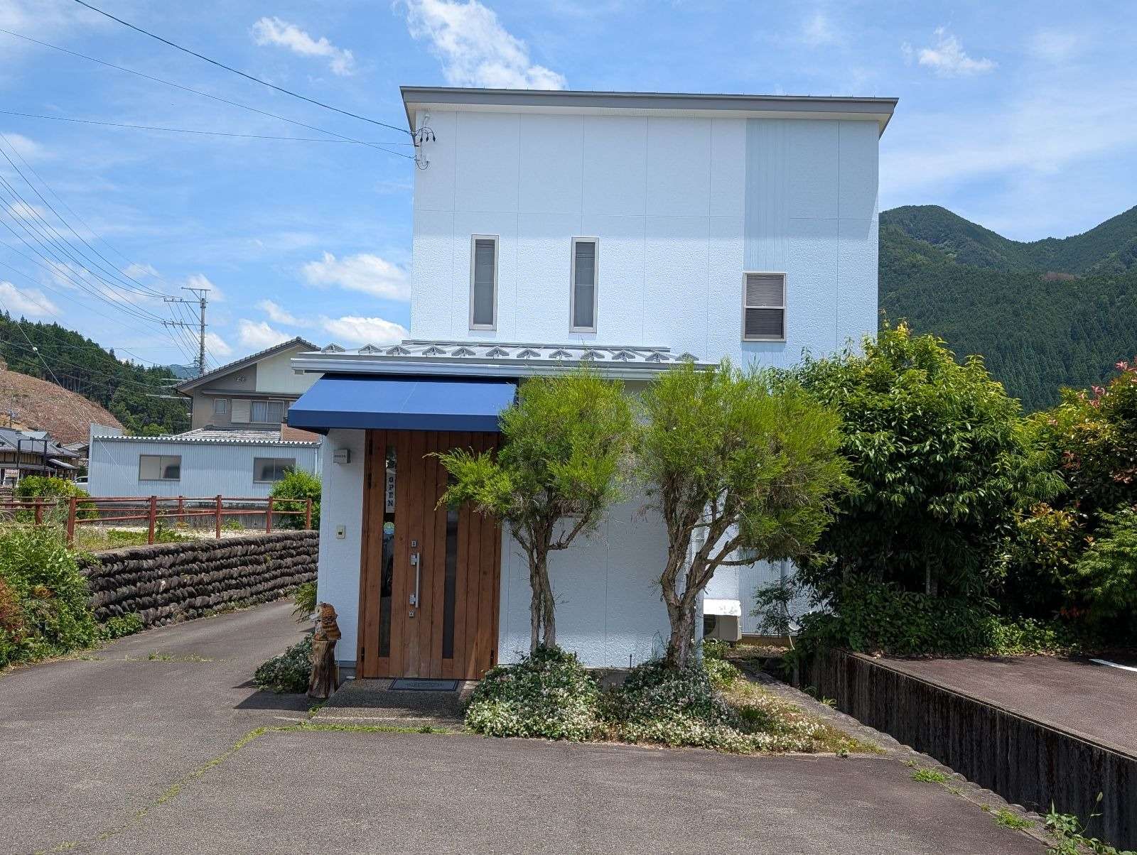 郡上市八幡町にて改修塗装工事