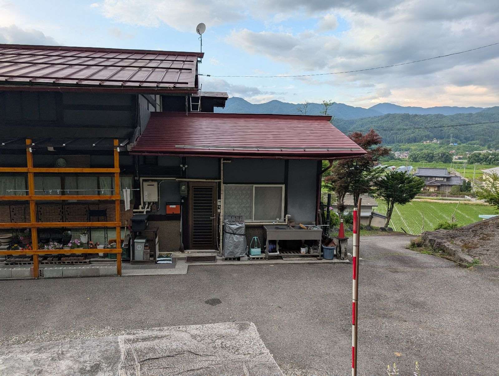 飛騨市古川町にて屋根重ね葺き工事