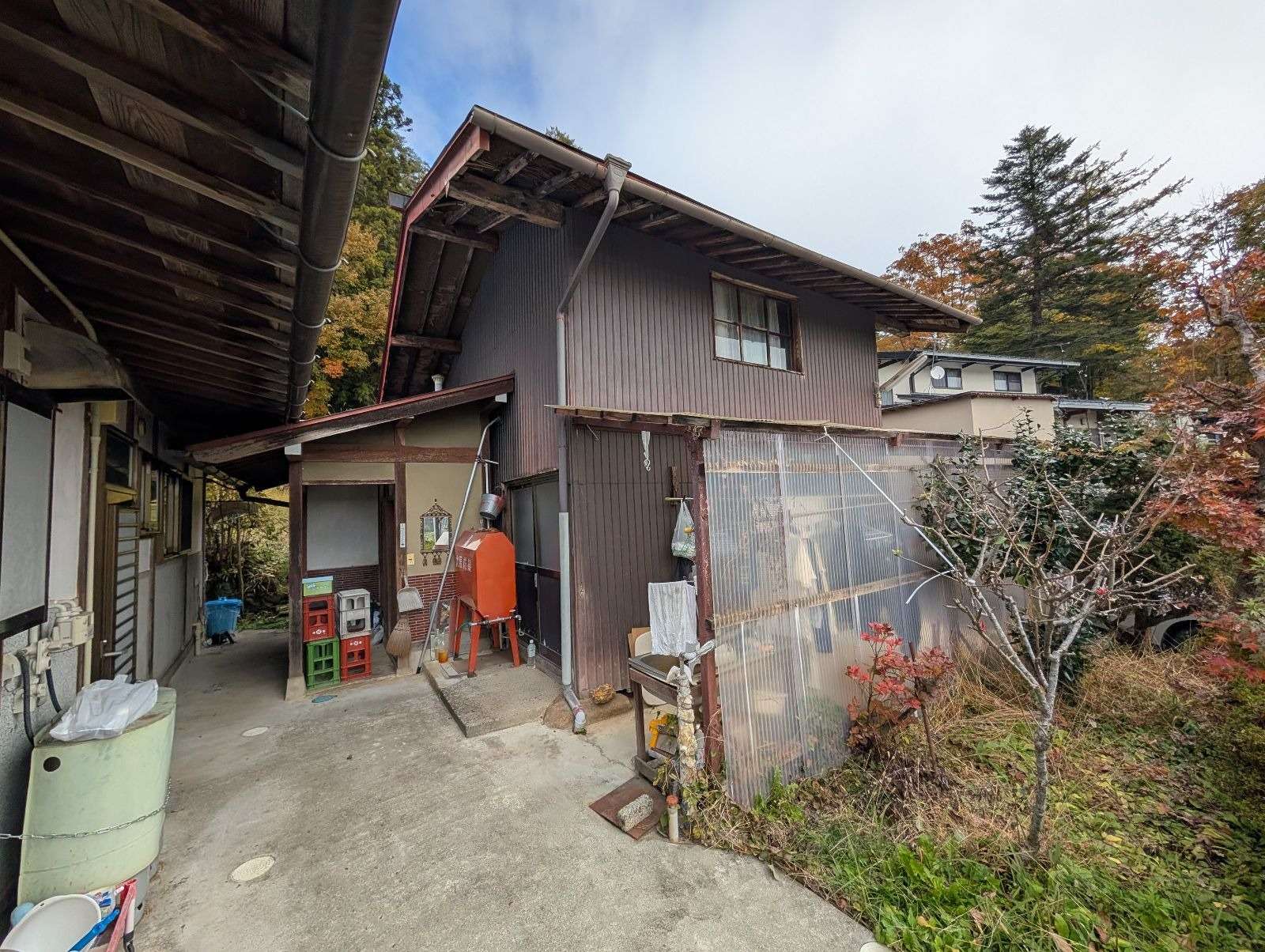 高山市丹生川町にて改修塗装工事