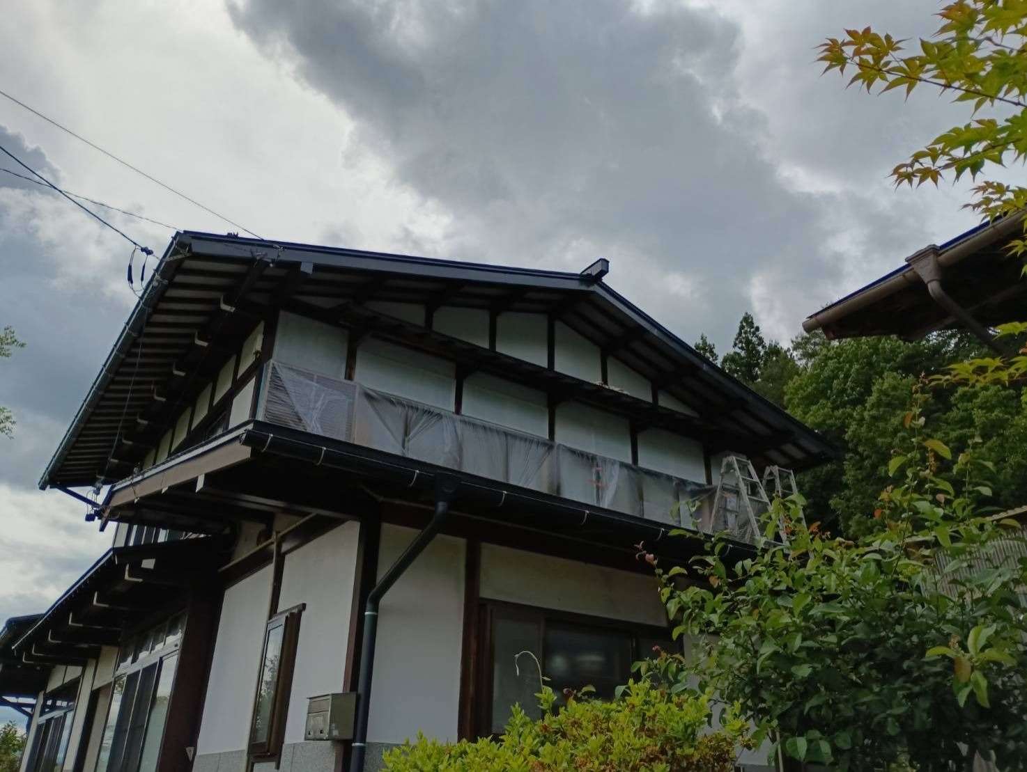 高山市丹生川町にて改修塗装工事