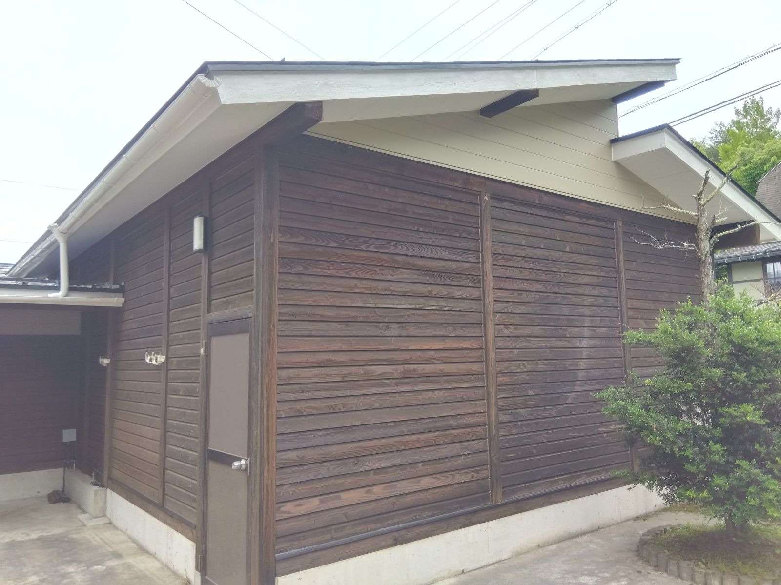 高山市清見町にて改修塗装工事