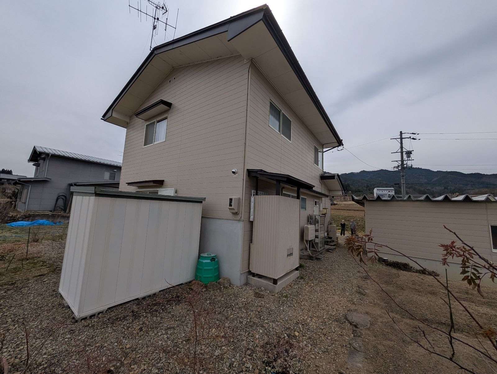 高山市新宮町にて改修塗装工事