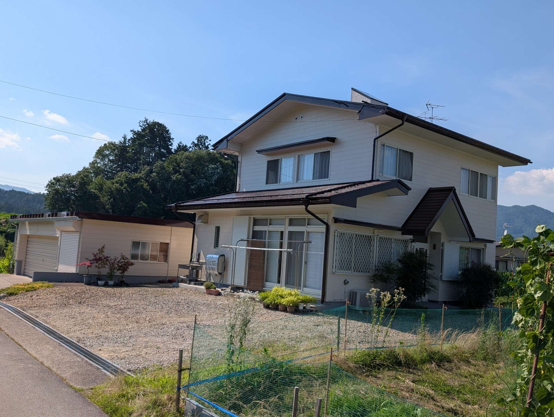 高山市新宮町にて改修塗装工事