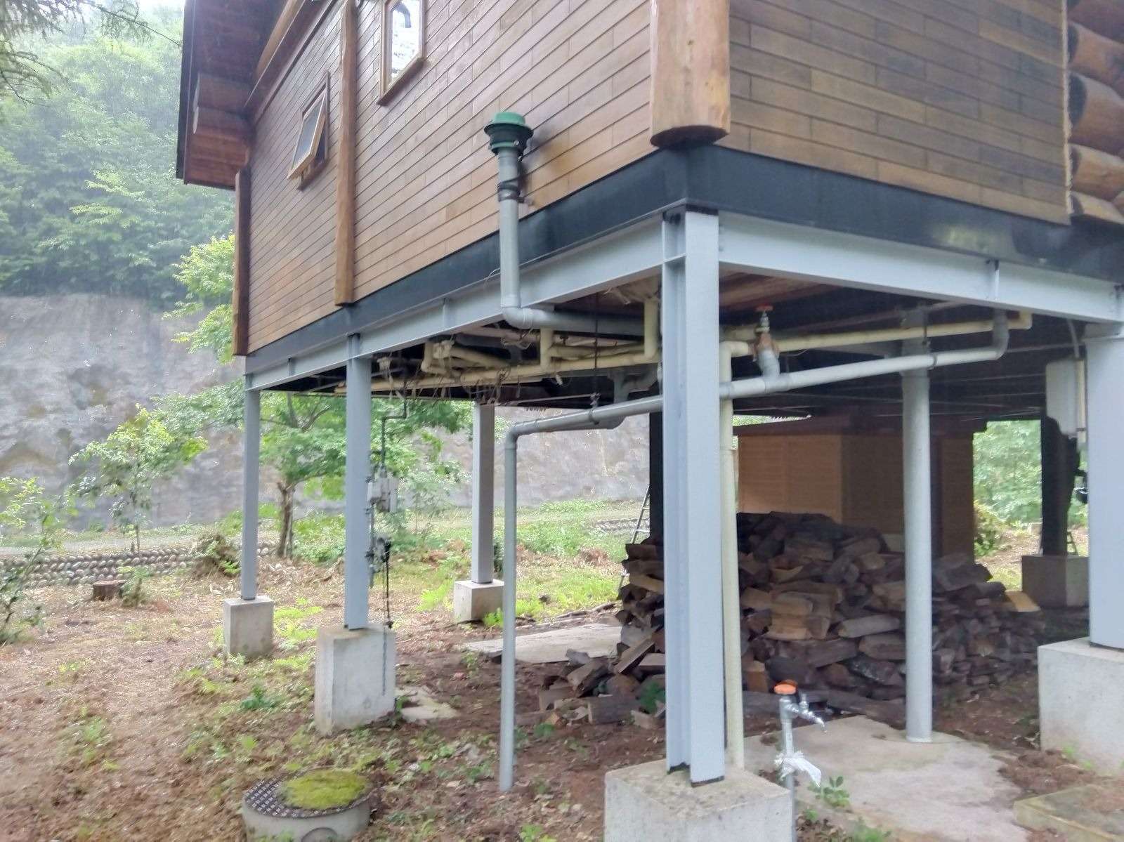 郡上ひるがの高原別荘地にて鉄骨塗装
