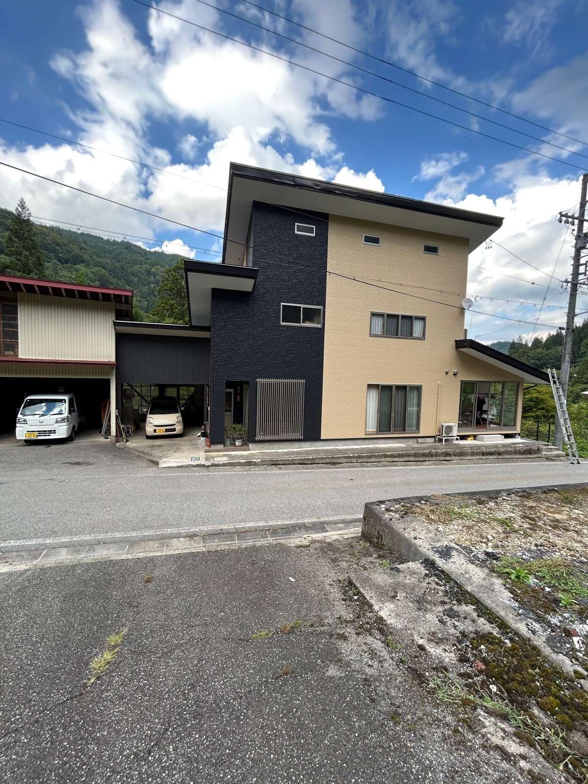 飛騨市河合町にて改修塗装工事