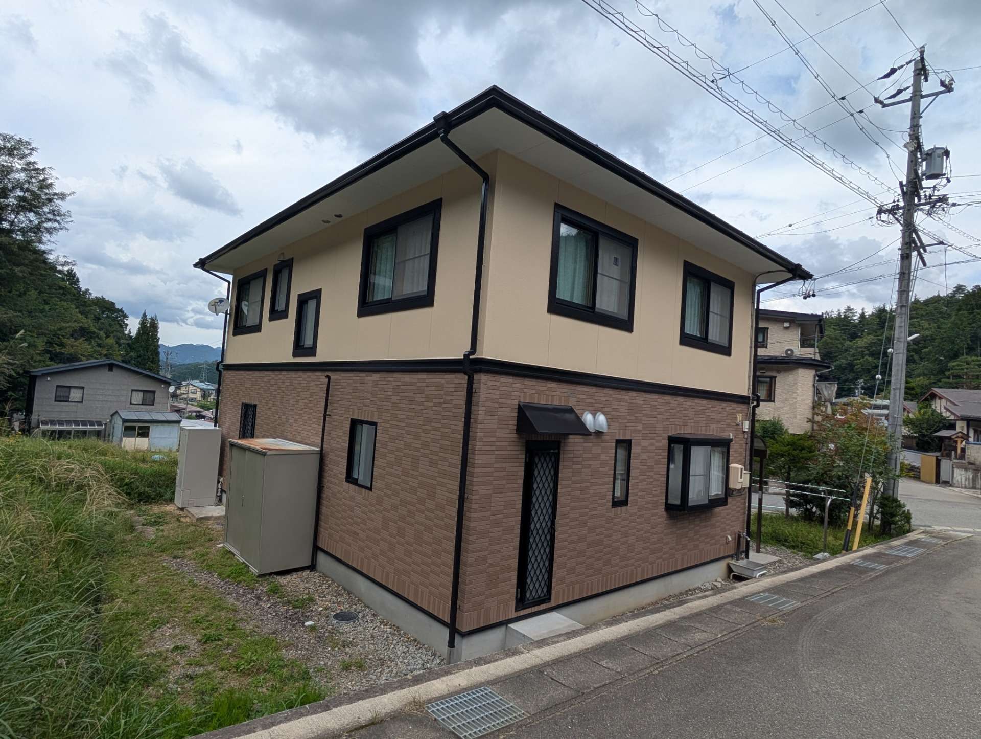 高山市松ノ木町にて改修塗装工事