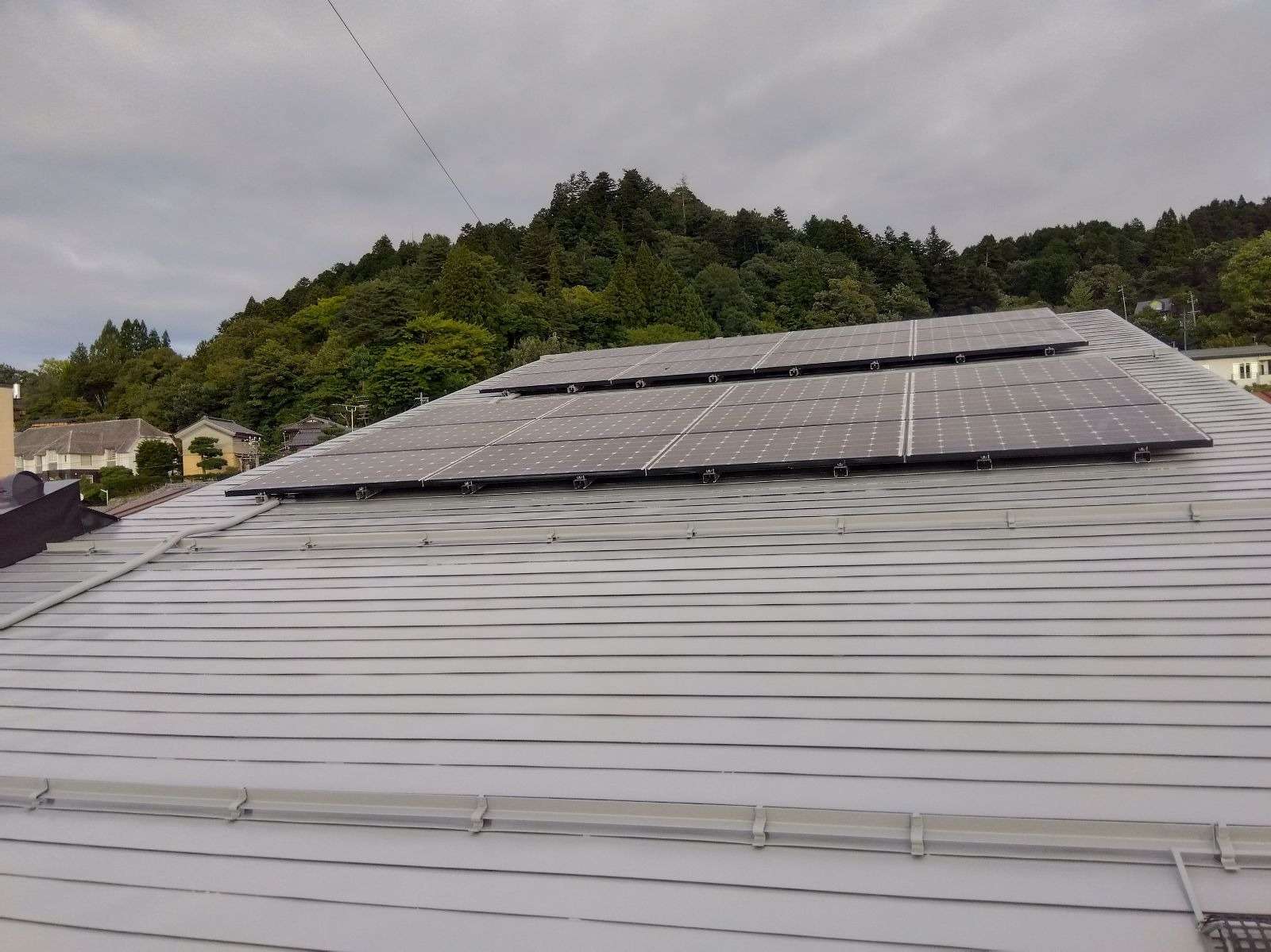 高山市川原町にて屋根塗装工事